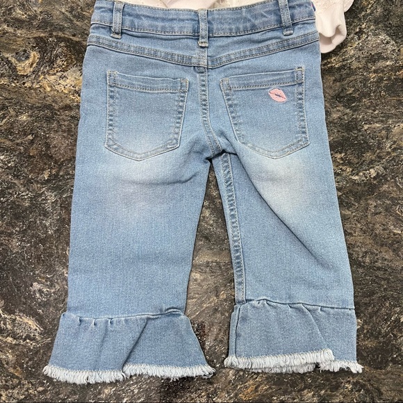 Two piece outfit- jacket and capris - Picture 7 of 9